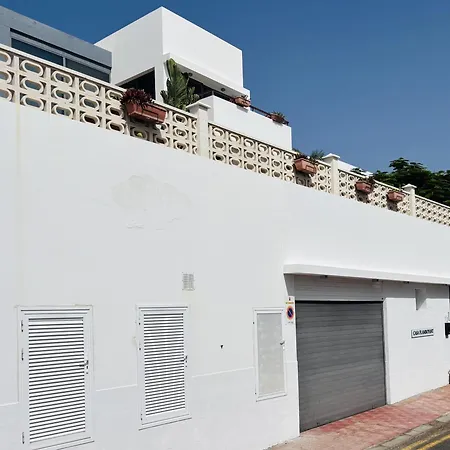 Casa Flamboyant Адехе