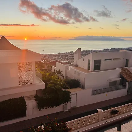 Casa Flamboyant Адехе